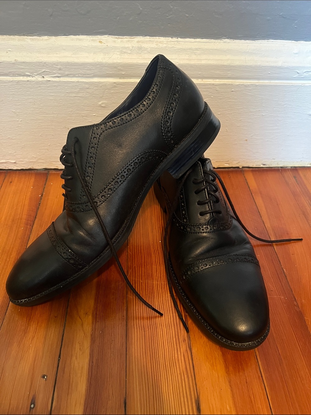 Cole Haan Black Leather Cap-Toe Oxford Dress Shoes